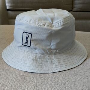 PGA TOUR  Course Essentials - Reversible Bucket Hat - Light Gray - Peacoat Blue